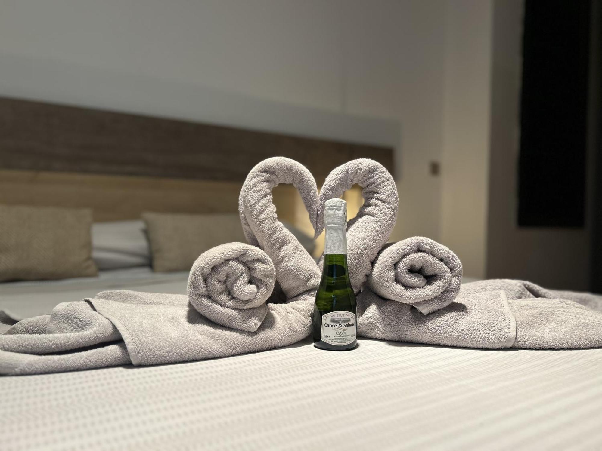 Lujo A Tu Alcance Con Spa Y Garaje Pleno Centro Huelva Eksteriør bilde