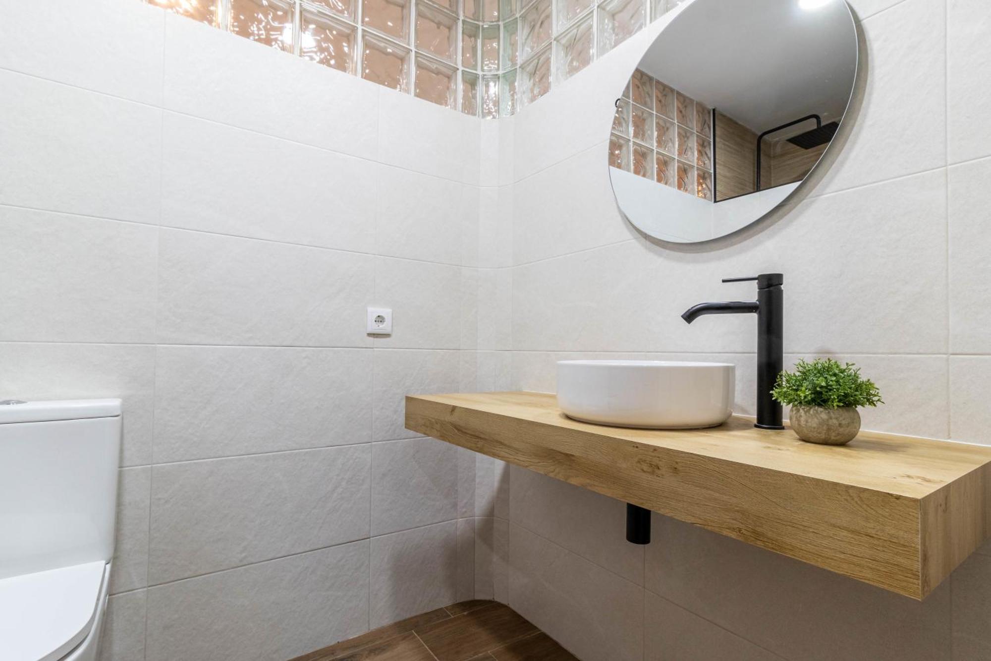 Lujo A Tu Alcance Con Spa Y Garaje Pleno Centro Huelva Eksteriør bilde